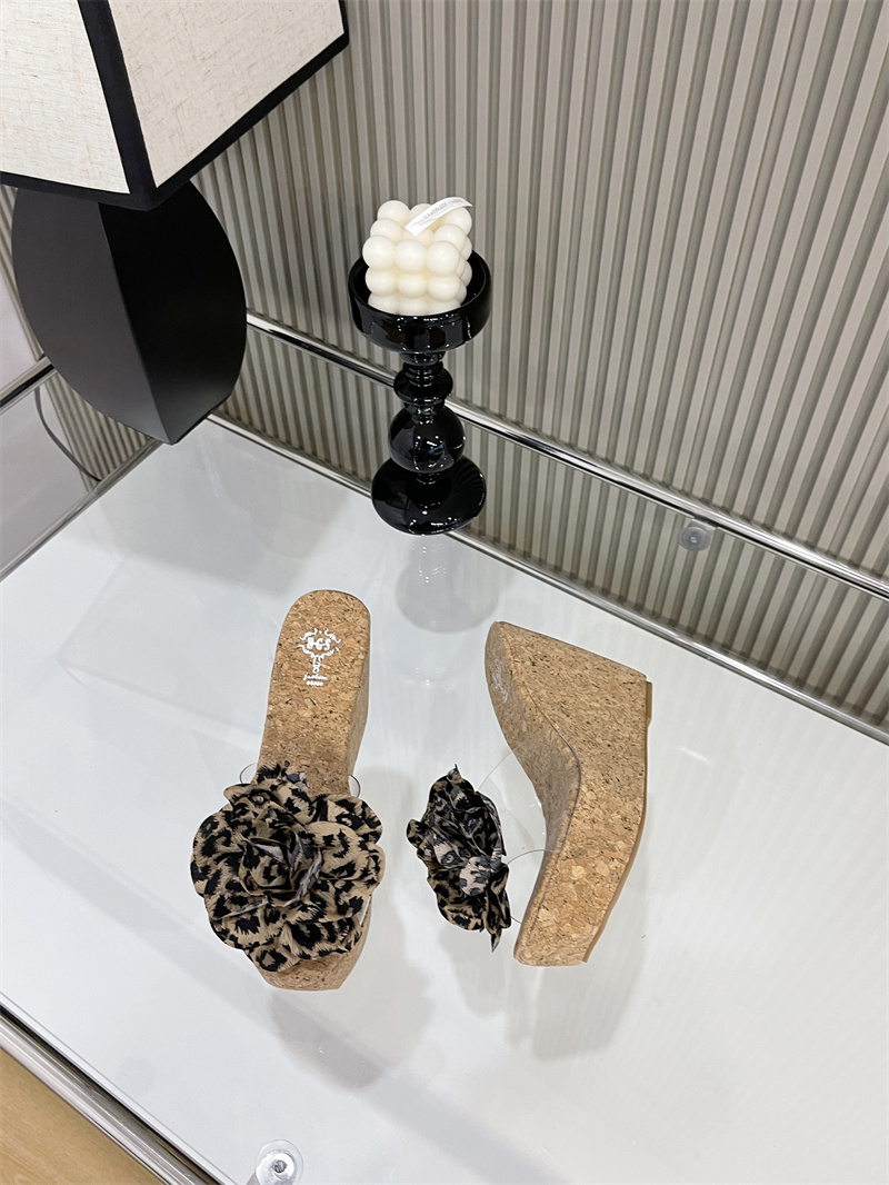 French Design Leopard Print Wedge Heel Slippers for Women Summer Outdoor Waterproof Platform Thick Sole Transparent Sandals - Image 4