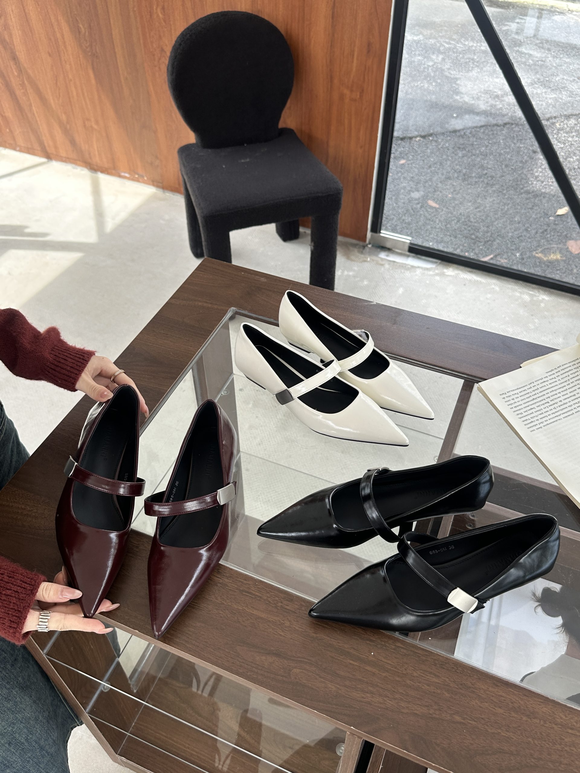 French Style Pointed Toe Flat Shoes for Women 2024 Autumn New Arrival Mary Jane Shoes